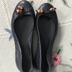 Gucci embossed logo ballet flats 8.5